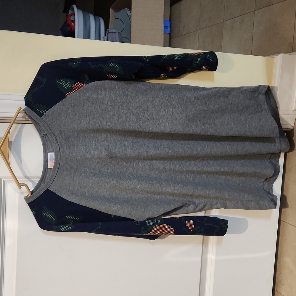 LuLaRoe top